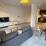Saint Annes Square - Luxury One Bedroom Apartment, Belfast City Centre